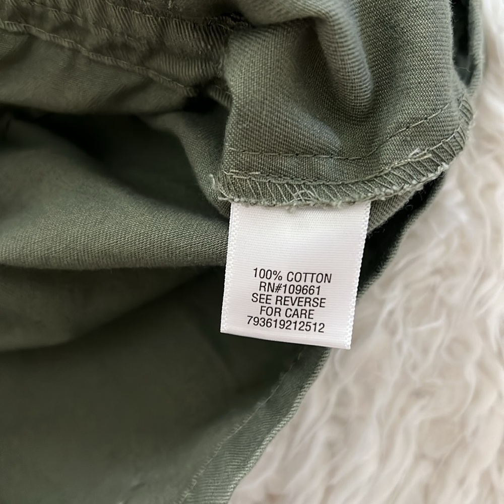 Candie's Sleeveless Vest - Picture 8 of 14